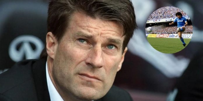“Jugó esos minutos como si estuviera en la calle”: así recordó Michael Laudrup la anécdota de los cordones desatados de Maradona