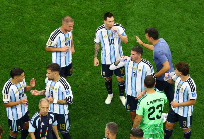 La calculadora de Argentina para el cruce de 16avos de final del Mundial: cuál puede ser el rival entre España, Uruguay, Cabo Verde y Arabia Saudita