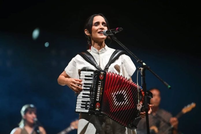 La canción mundialista de Julieta Venegas que generó polémica en redes