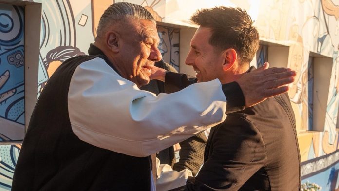 La respuesta de Claudio Tapia cuando le consultaron si Messi jugará un séptimo Mundial con la selección argentina