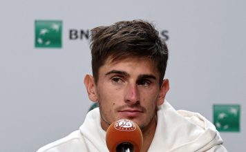Sorpresa en Roland Garros: Matteo Arnaldi se bajó de la semifinal y Flavio Cobolli jugará por el título ante Alexander Zverev