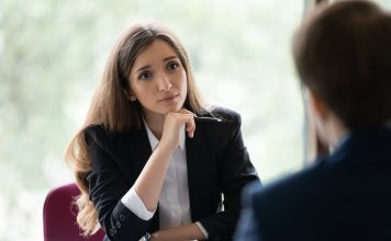 Un problema oculto de la IA: por qué los jóvenes están entre los más afectados para conseguir trabajo