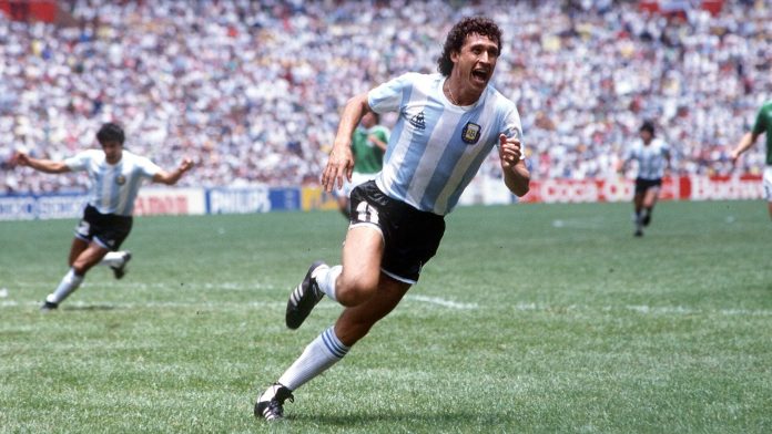 “Argentina no gana el Mundial”: el encendido debate en vivo entre Valdano y Casillas sobre el fútbol sudamericano y el europeo