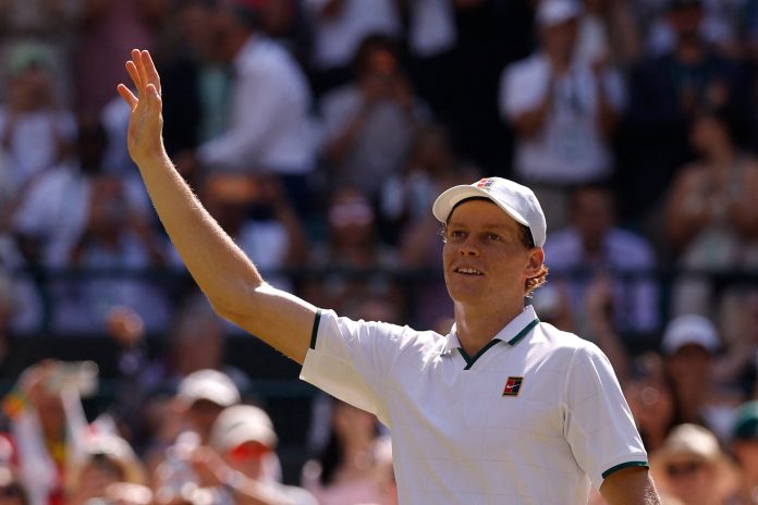 Chaleco refrigerante, sensor de glucosa y calor extremo: así se prepara Sinner para enfrentar a Djokovic en Wimbledon