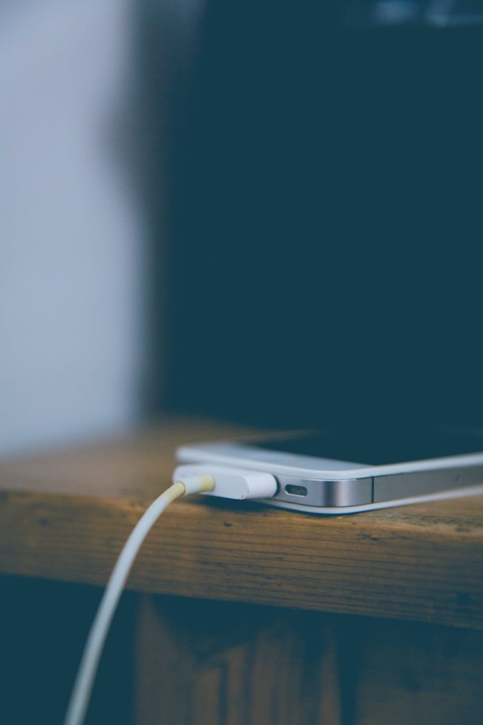 Cómo cargar el celular correctamente sin dañar el dispositivo
