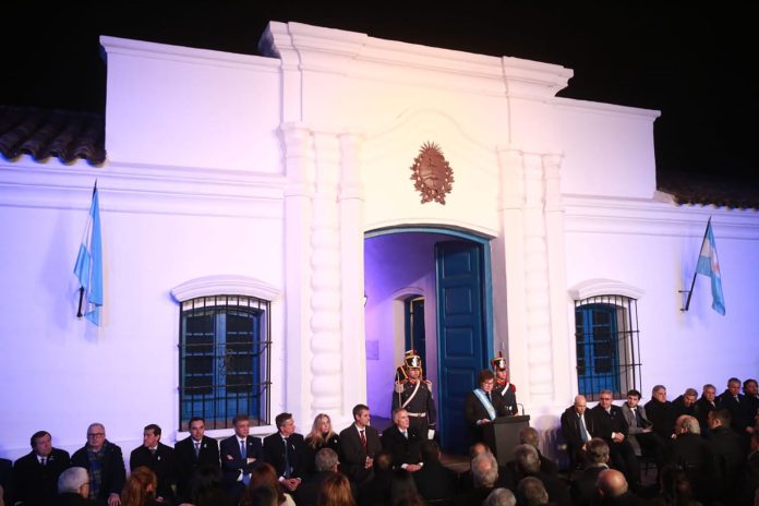 Diputados y senadores libertarios viajarán a Tucumán por el 9 de julio para reforzar la foto de unidad del Gobierno