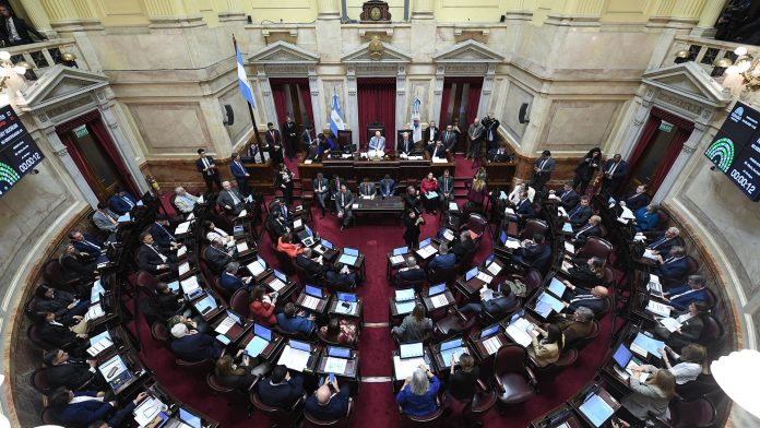 El Senado define si sesiona la semana que viene y hay dudas por el número para bajar al recinto