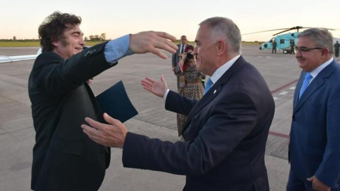 Javier Milei viajará a Tucumán por el acto del 9 de julio y se mostrará con el gobernador Osvaldo Jaldo