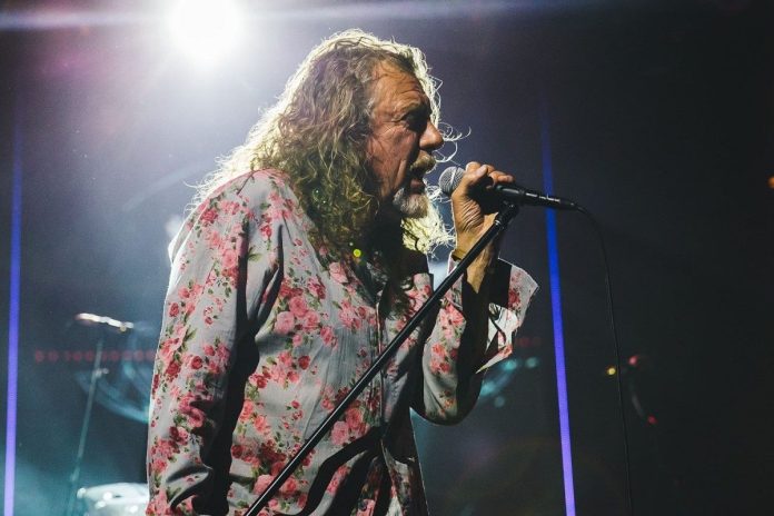 La canción que Robert Plant escribió enojado con Jimmy Page