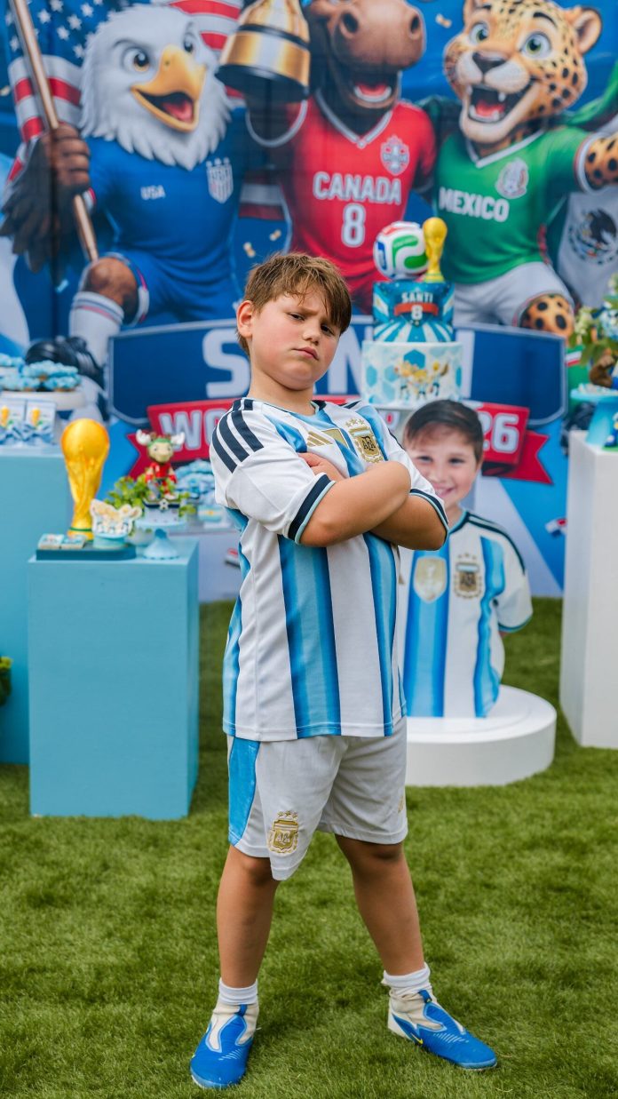 Los videos y fotos de las vacaciones de Dibu Martínez en Sierra de los Padres tras el Mundial: los guiños a la selección argentina