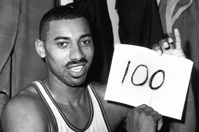 Pagó USD 3 por una vieja chaqueta y descubrió que había pertenecido a una leyenda de la NBA: la vendió por casi USD 90
