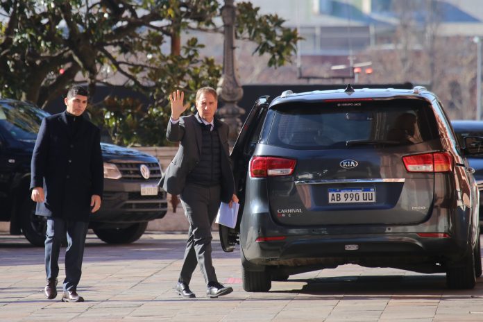 Santilli gana poder y acumula nuevas áreas bajo su órbita: los otros movimientos subterráneos que decidió el Gobierno