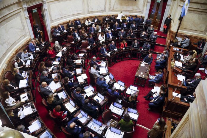 Senado: habrá sesión el jueves 16 para aprobar la ley de propiedad privada, aunque siguen las dudas por el número