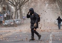 Alerta amarilla en 10 regiones por ráfagas intensas, viento zonda y nevadas: qué zonas se verán afectadas
