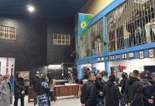 Allanaron un penal de Florencio Varela por presuntas extorsiones, tráfico de drogas y hasta venta de servicio de internet