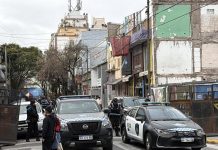 Desalojan una sinagoga en Flores luego de una disputa judicial entre dos grupos de fieles