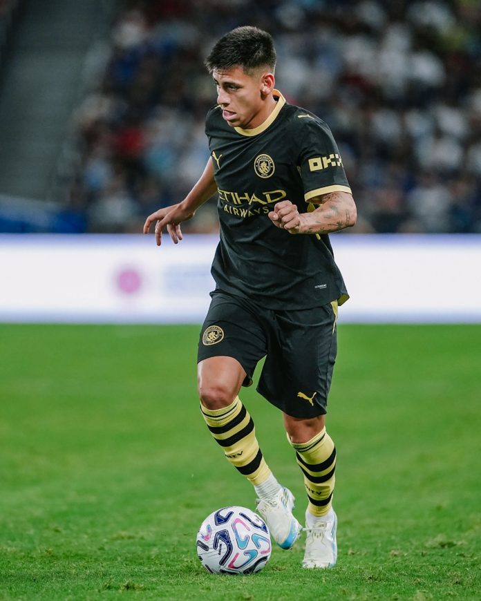 Diablito Echeverri viajó a la gira del Manchester City para ser analizado por Maresca: picó un penal contra Inter de Italia