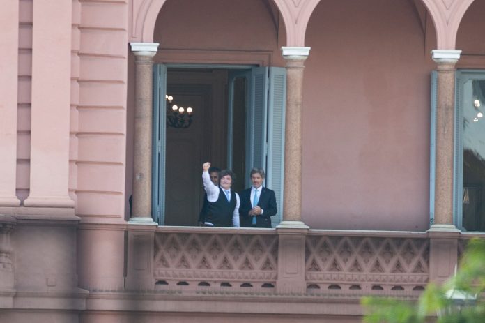 El Gobierno busca recuperar la iniciativa: retoma la agenda legislativa y trabaja para “volver a enamorar” al electorado