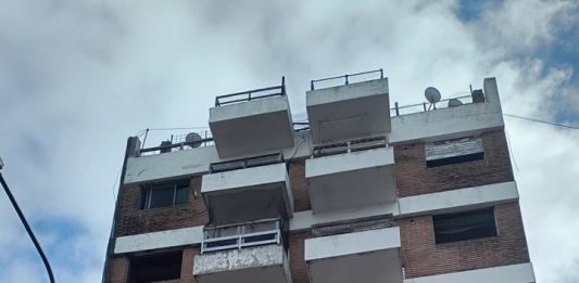 El Gobierno porteño desalojó un edificio de ocho pisos que estaba tomado hace 30 años en Núñez