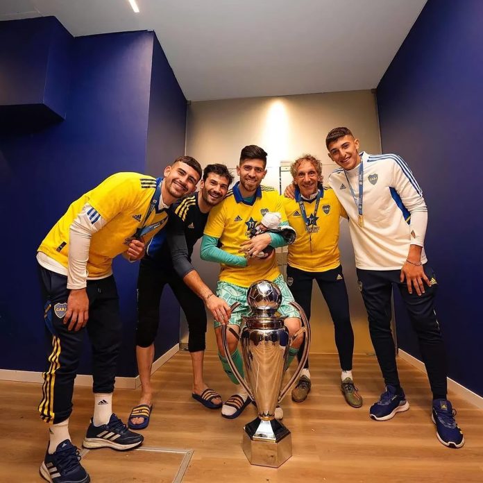 Fue multicampeón en la reserva de Boca Juniors, está a préstamo en un club del ascenso y ahora lanzó un emprendimiento de venta de ropa