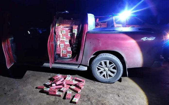 Incautaron más de 780 kilos de hojas de coca y 24 mil atados de cigarrillos de contrabando en Salta