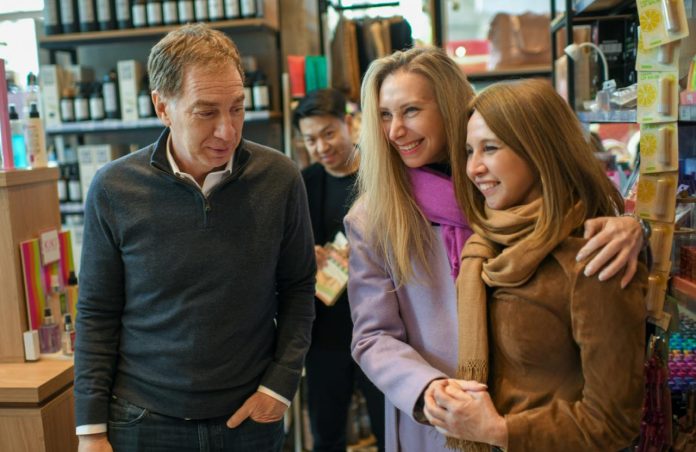 Karina Milei sumó a Diego Santilli a las recorridas en CABA y envía nuevos gestos en medio de las negociaciones con el PRO