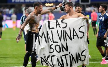 La sanción que recibió la selección argentina por mostrar la bandera de “Las Malvinas son Argentinas” ante Inglaterra en el Mundial