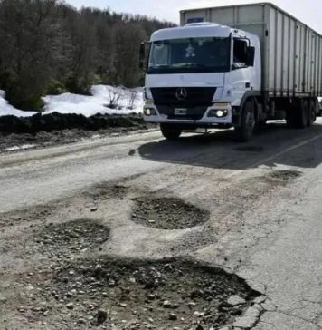 Los intendentes de Bariloche y El Bolsón reclamaron al Gobierno el reasfaltado total de la Ruta 40