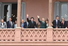 Milei vuelve a la Casa Rosada, las internas que crecen dentro del Gobierno y la jugada que prepara el Peronismo