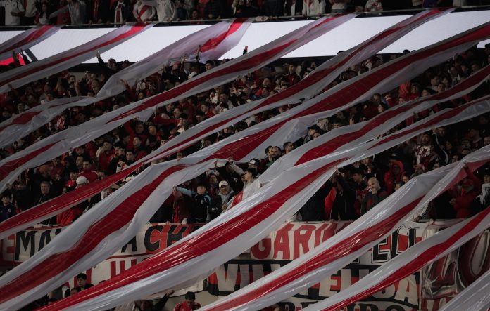 Murió un hincha de River en el Monumental tras la eliminación en la Copa Sudamericana