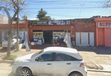 Robaron en una tienda de tecnología de Rosario y se llevaron una millones de pesos en minutos