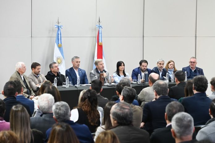 Rogelio Frigerio puso en marcha el operativo para lograr su reelección como gobernador de Entre Ríos en 2027