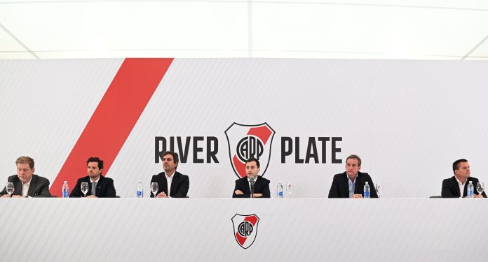 Stefano Di Carlo, presidente de River Plate: “Nos han perjudicado en los últimos cinco partidos, es evidente”
