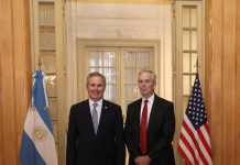 Un funcionario de Trump destacó el rumbo económico del Gobierno y pidió que se ratifique el acuerdo comercial para bajar aranceles a bienes de EEUU