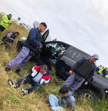Video: persecución policial de película y disparos en plena Ruta 11 por dos camionetas robadas en Chaco