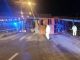 Volcó un camión con ganado en Rosario: varias vacas escaparon y cinco hombres fueron detenidos por intentar robarlas