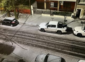 Así fue la inusual caída de graupel que tiñó de blanco a Bahía Blanca en pleno septiembre