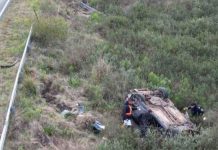 Brutal accidente en Misiones: una mujer de 28 años perdió el control del auto, volcó y murió
