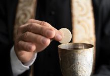 Córdoba: el desafío de una comunidad religiosa para preparar 400 mil hostias por la llegada del Papa