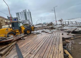 El fuerte temporal en Monte Hermoso dejó playas destruidas, inundaciones y advierten los efectos para la temporada