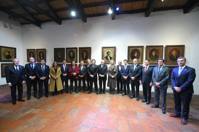 El Gobierno abre 100 días clave para ordenar el 2027: un menú de acuerdos con los gobernadores y una cita en París