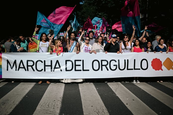 El gobierno porteño y el colectivo LGBTIQ+ llegaron a un acuerdo y confirmaron la fecha de la Marcha del Orgullo