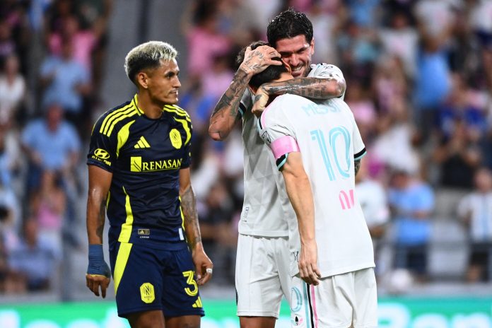 El partido de Messi en el empate del Inter Miami: golazo tras una combinación con De Paul y bronca por sus tiros en los palos