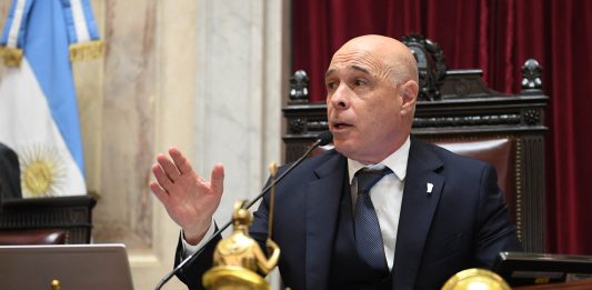 El senador Abdala quedará a cargo del Ejecutivo e igualará a Rodríguez Saá al frente de la Presidencia