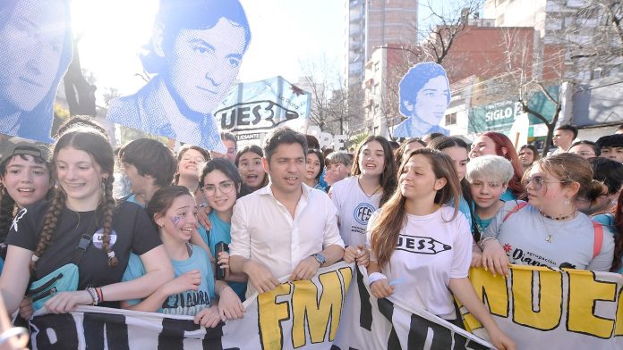 Estudiantes secundarios criticaron a Axel Kicillof en la previa de la marcha por los 50 años de La Noche de los Lápices en La Plata