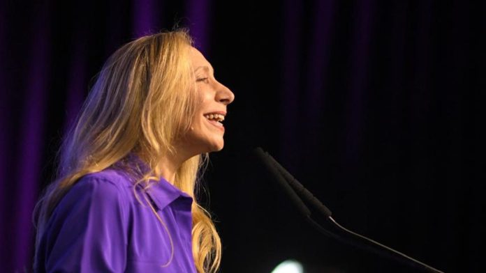 Karina Milei volvió a hablar en público y en su entorno dicen que quiere asumir más responsabilidades