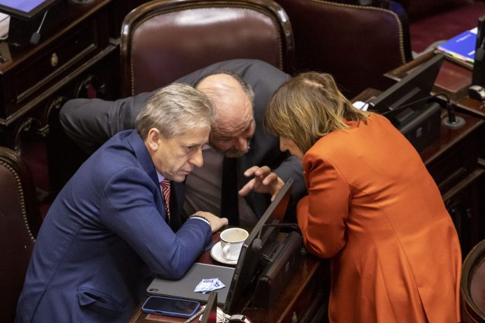 La agenda de reformas del oficialismo en el Senado choca con aliados que ya no garantizan mayorías