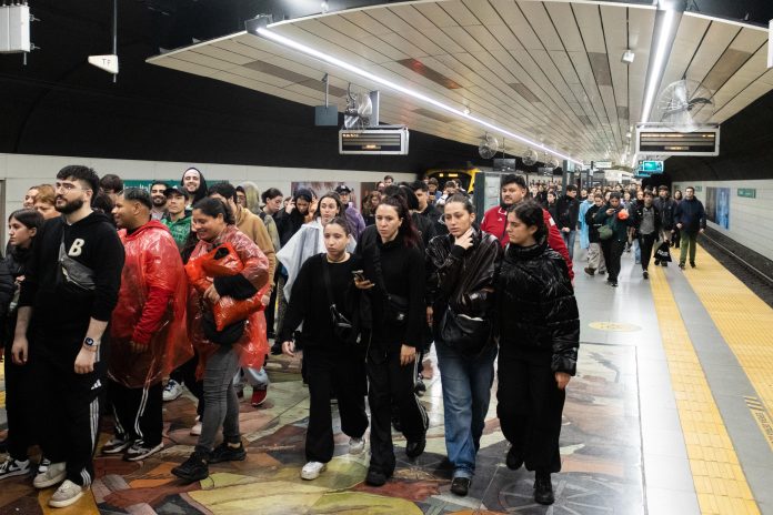 La línea D del subte extenderá su cronograma por el recital de Lali en River