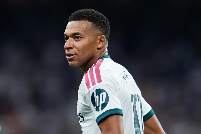 La sugestiva frase de Kylian Mbappé sobre sus raíces africanas en plena carrera por el Balón de Oro