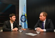 LLA analiza bajar a su candidato a gobernador en Chubut para acompañar la reelección de Torres